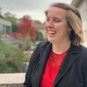 Meet your Posher, Corrie